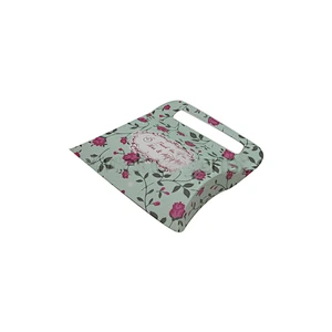 Small Pillow Shaped Paper Packaging Box with Handle for Party Gift